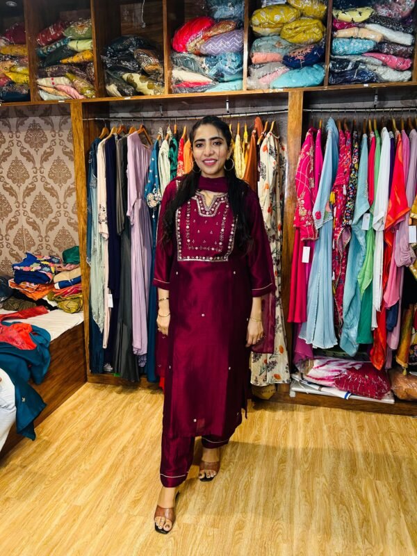 Maroonish Wine Hand Embroidered Kurta Set (Fabric: Bichitra Silk)